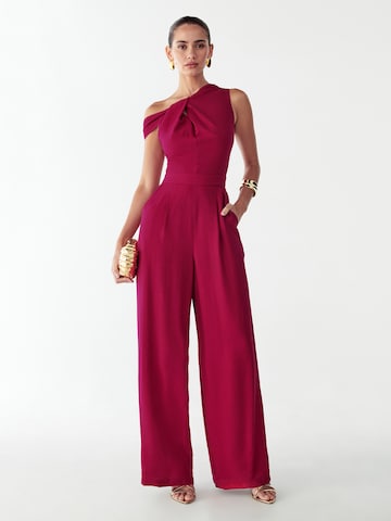 Salopeta 'Fergie' de la BWLDR pe mov