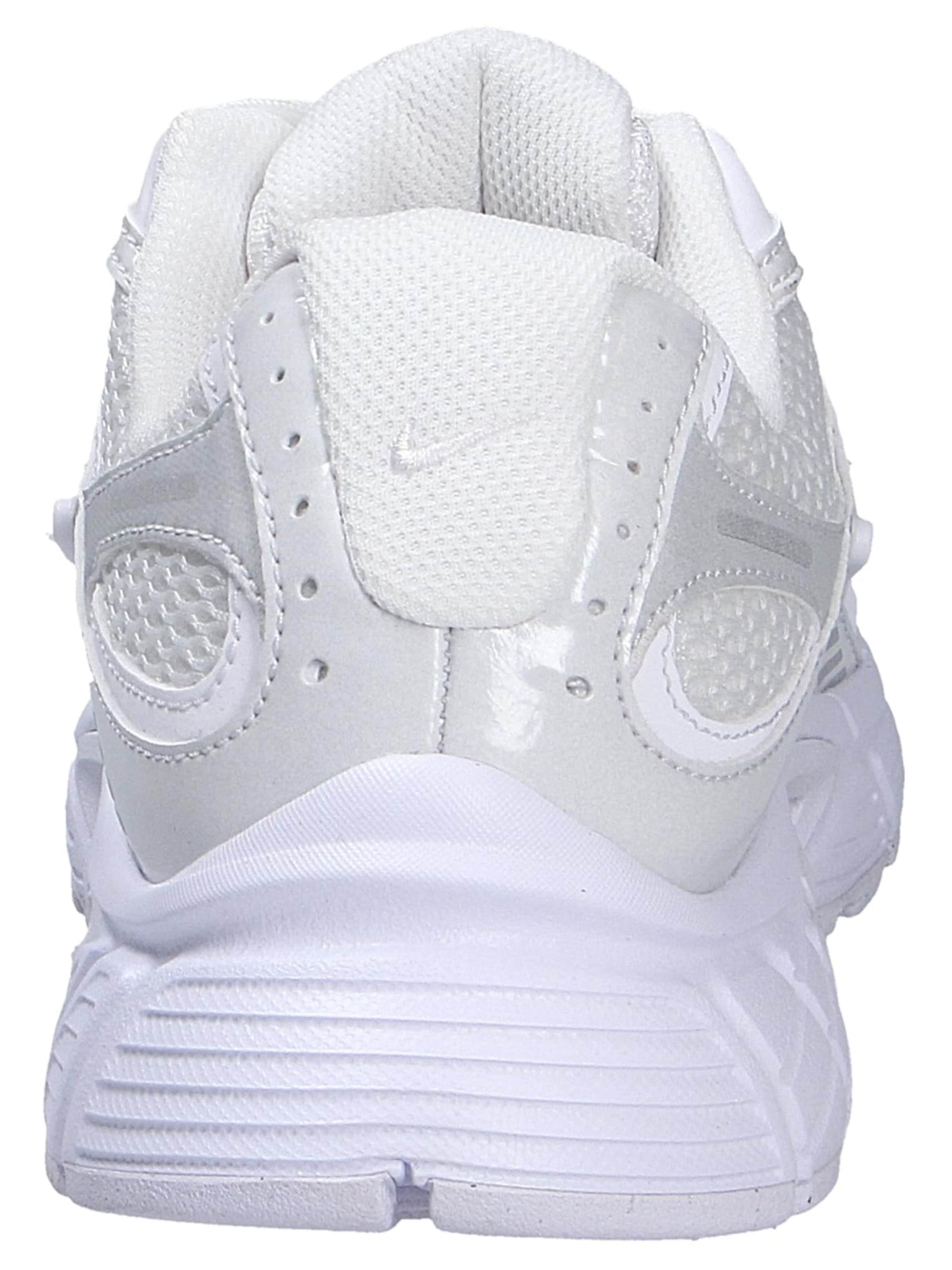 NIKE Sneakers 'V5 RNR' in White
