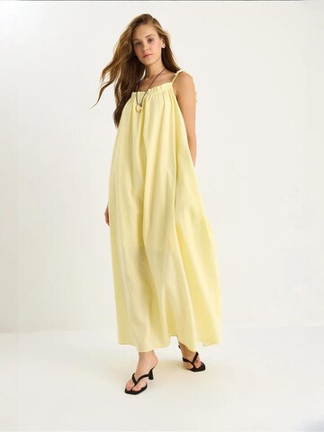 Bianco Lucci - Vestido em amarelo