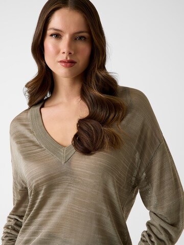 GUESS Sweater in Beige