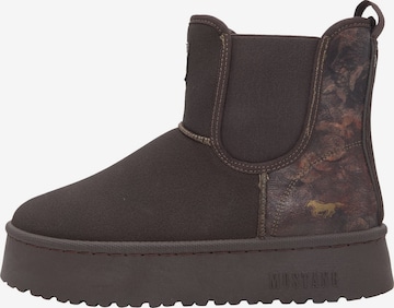 Boots MUSTANG en marron : devant