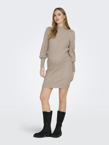 Only Maternity Gebreide jurk 'KATIA' in Beige