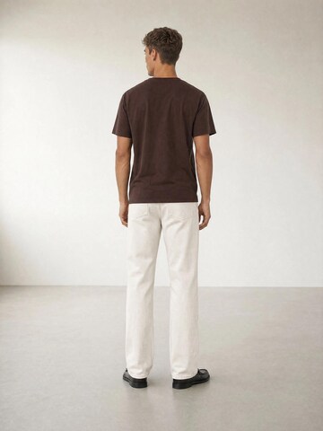 brūns ARMIE T-Krekls 'The Alex Logo T-shirt - Brown'