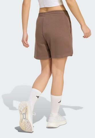 ADIDAS SPORTSWEAR Свободный крой Спортивные штаны 'Studio' в Коричневый