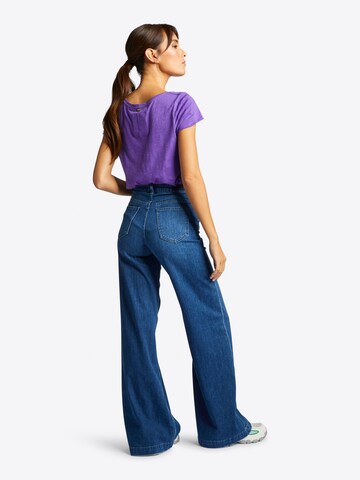 Rich & Royal Flared Jeans in Blau