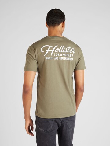 Tricou de la HOLLISTER pe verde: față