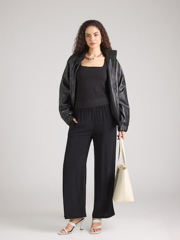 Hailys Wide Leg Housut 'Ge44orgy' värissä musta