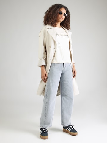 Maglietta 'Ju44line' di ZABAIONE in beige