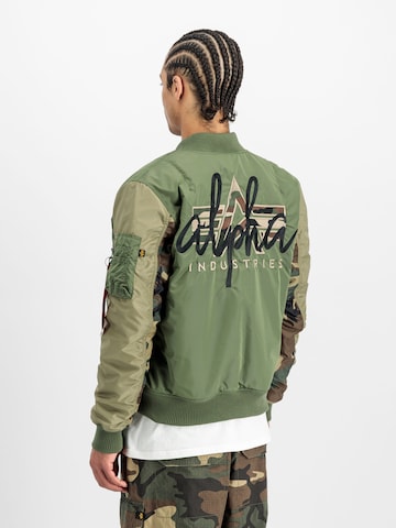 ALPHA INDUSTRIES Övergångsjacka 'MA-1' i grön