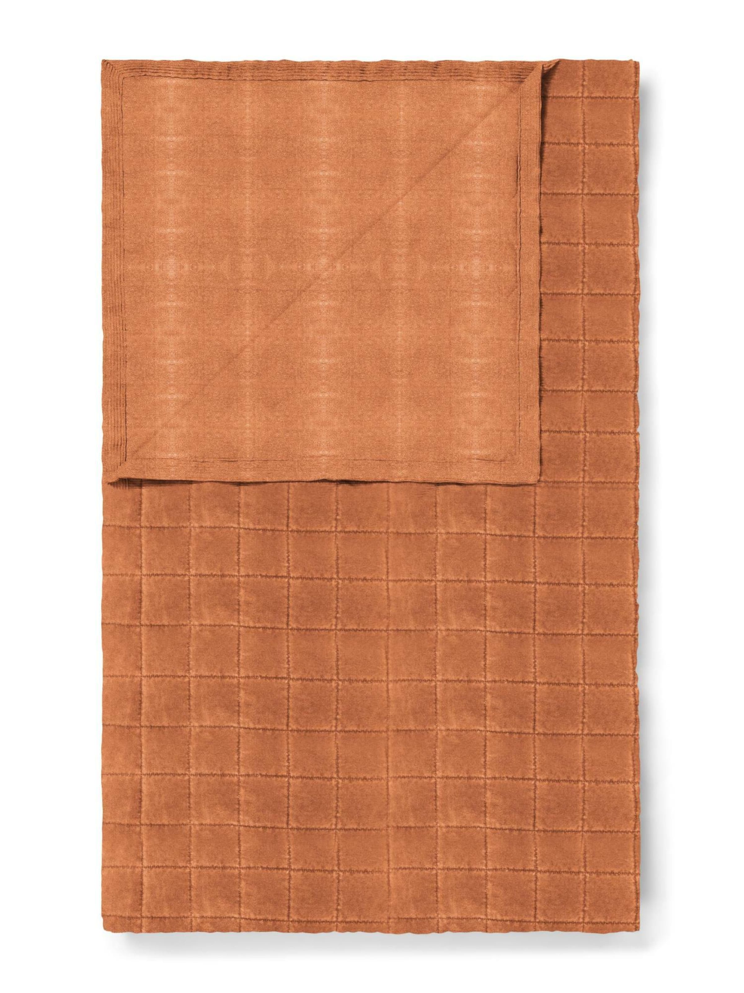 ESSENZA Blankets 'Julia' in Brown: front