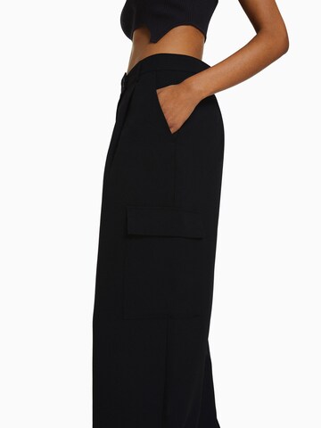 Bershka Tapered Cargo nadrágok - fekete