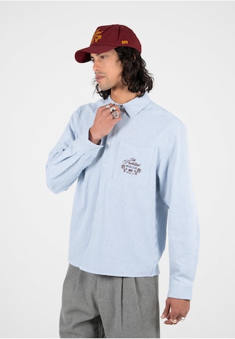 Fit confort Chemise 'Club Dress' Prohibited en bleu