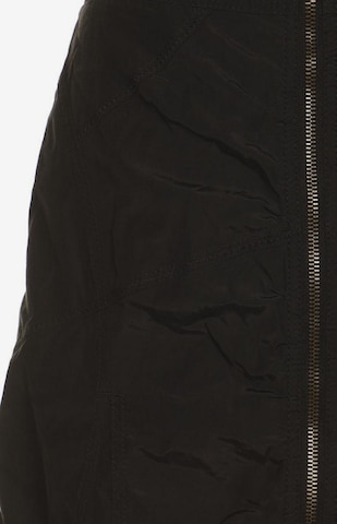 Zaffiri Skirt in L in Black