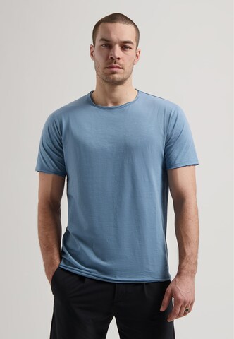 Dstrezzed T-Shirt 'The Mc. Queen' in Blau: Vorderseite