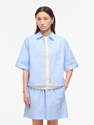 ROUGE EDIT Bluse i blå: forside
