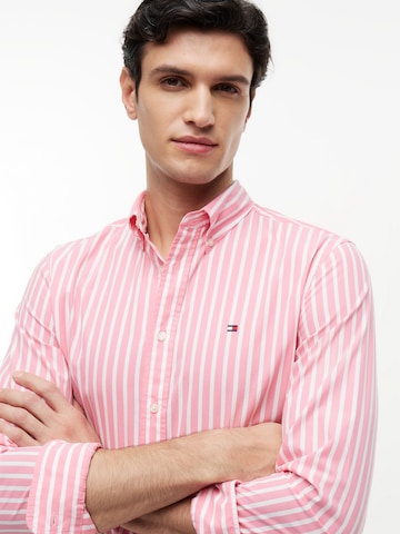 TOMMY HILFIGER Regular Fit Paita värissä vaaleanpunainen