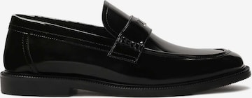 Chaussure basse Kazar Studio en noir : devant