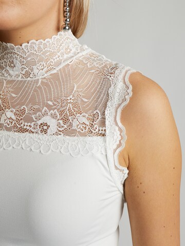 Haut 'Vanessa' minus en blanc