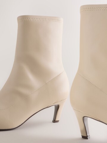 Next Stiefelette in Beige
