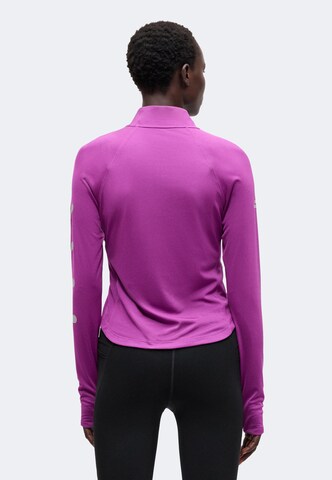 NIKE Toiminnallinen paita 'Tempo Flash' värissä lila: takapuoli