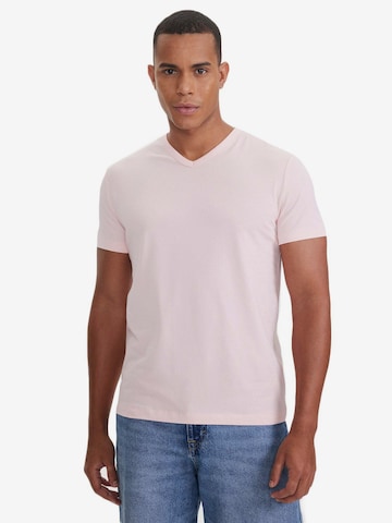 T-Shirt 'Theo' WESTMARK LONDON en rose : devant