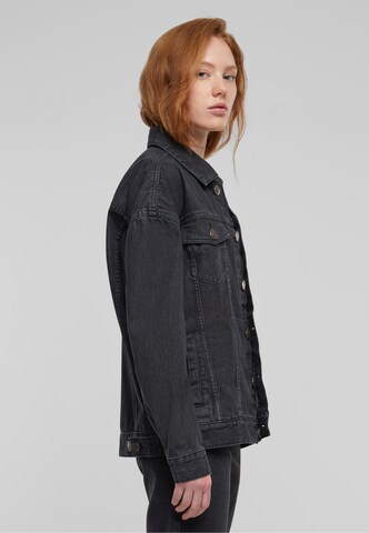 Urban Classics Between-season jacket in Black