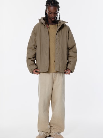 Pull&Bear Prehodna jakna | zelena barva: sprednja stran