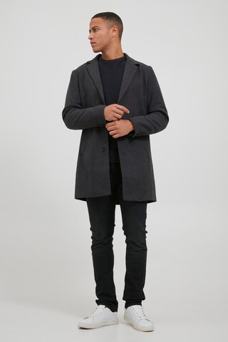 !Solid Between-Seasons Coat 'SDTave' in Grey