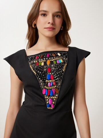 Robe Happiness İstanbul en noir