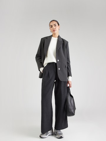 MSCH COPENHAGEN Wide leg Veckad byxa 'Seba' i grå