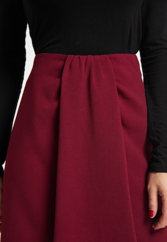 faina Skirt in Red