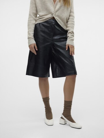 VERO MODA Baggy Trousers 'WREN' in Black: front