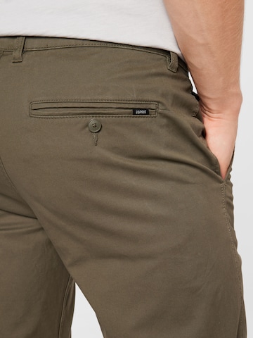 ESPRIT - regular Pantalón chino en verde