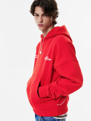 Pull&Bear Sweatshirt 'STWD' in Rot
