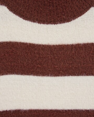 WE Fashion Dress in Brown