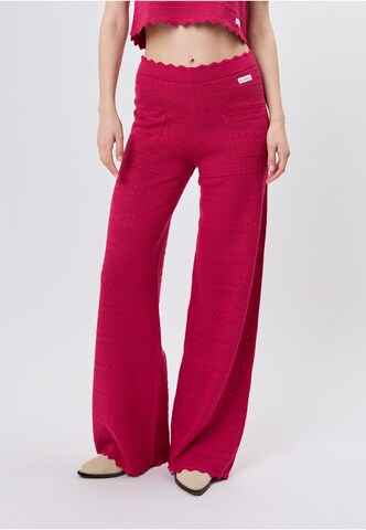 OH APRIL Flared Broek 'Aurea' in Rood: voorkant