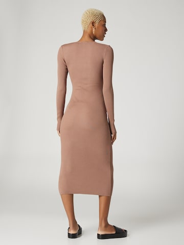 A LOT LESS Knitted dress 'Valerie' in Brown
