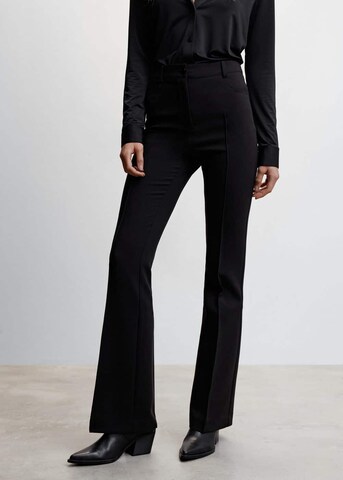 MANGO Bootcut Hose 'Pandy' in Schwarz: predná strana