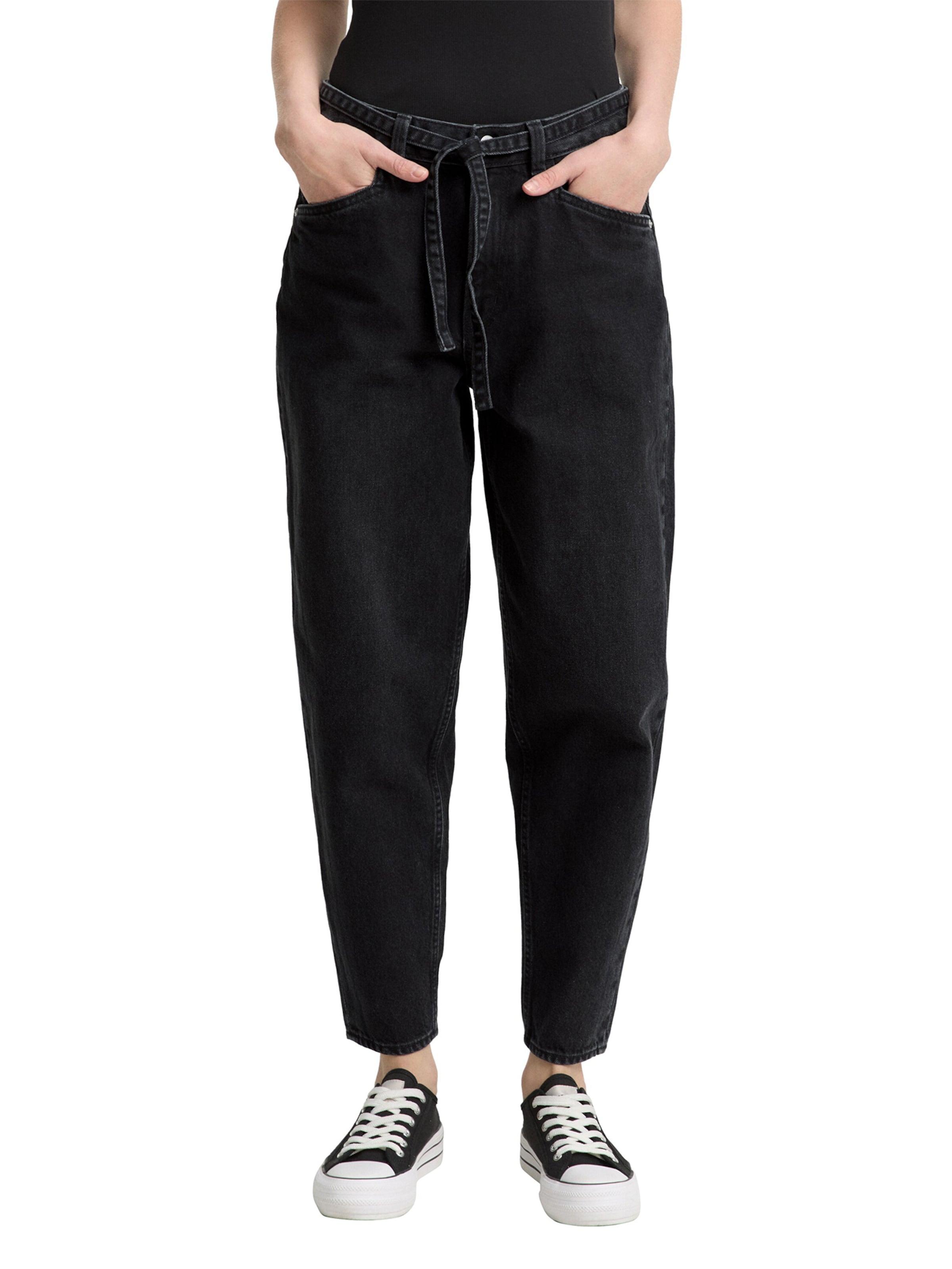 TOM TAILOR DENIM Tapered Jeans 'Adea' in Schwarz: Vorderseite