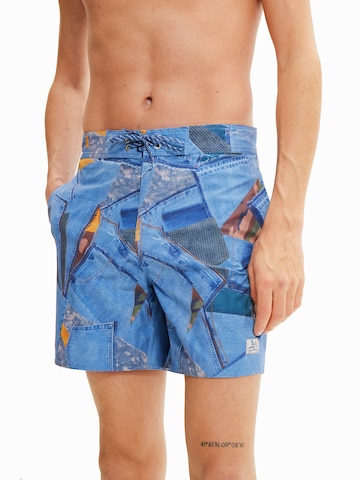 Shorts de bain 'Alex' Desigual en bleu : devant