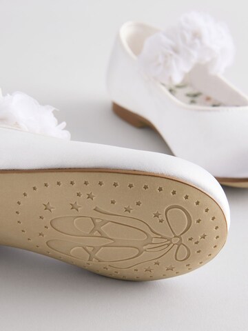 Next - Bailarina en blanco