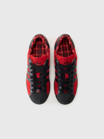 ADIDAS ORIGINALS Ниски маратонки 'Superstar II' в червено