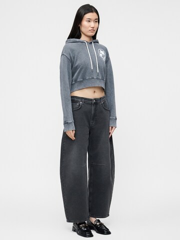 Barrel Jean Moschino Jeans en gris