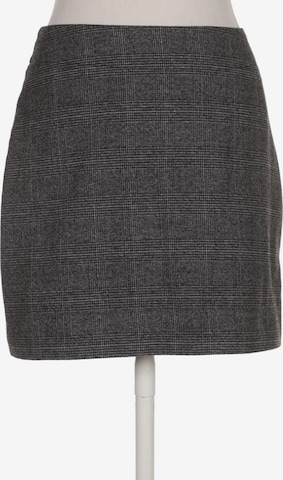 Monki Skirt in S in Grey: front