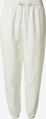 DAN FOX APPAREL Tapered Trousers 'Luca' in White: front