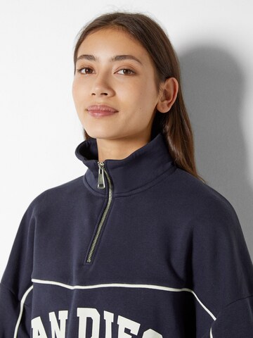 Sweat-shirt Bershka en bleu