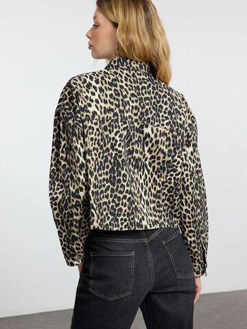 Trendyol Between-season jacket in Brown