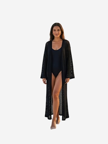 RYVAN Kimono‌‌‌‌‌‌‌‌ in Schwarz: Vorderseite