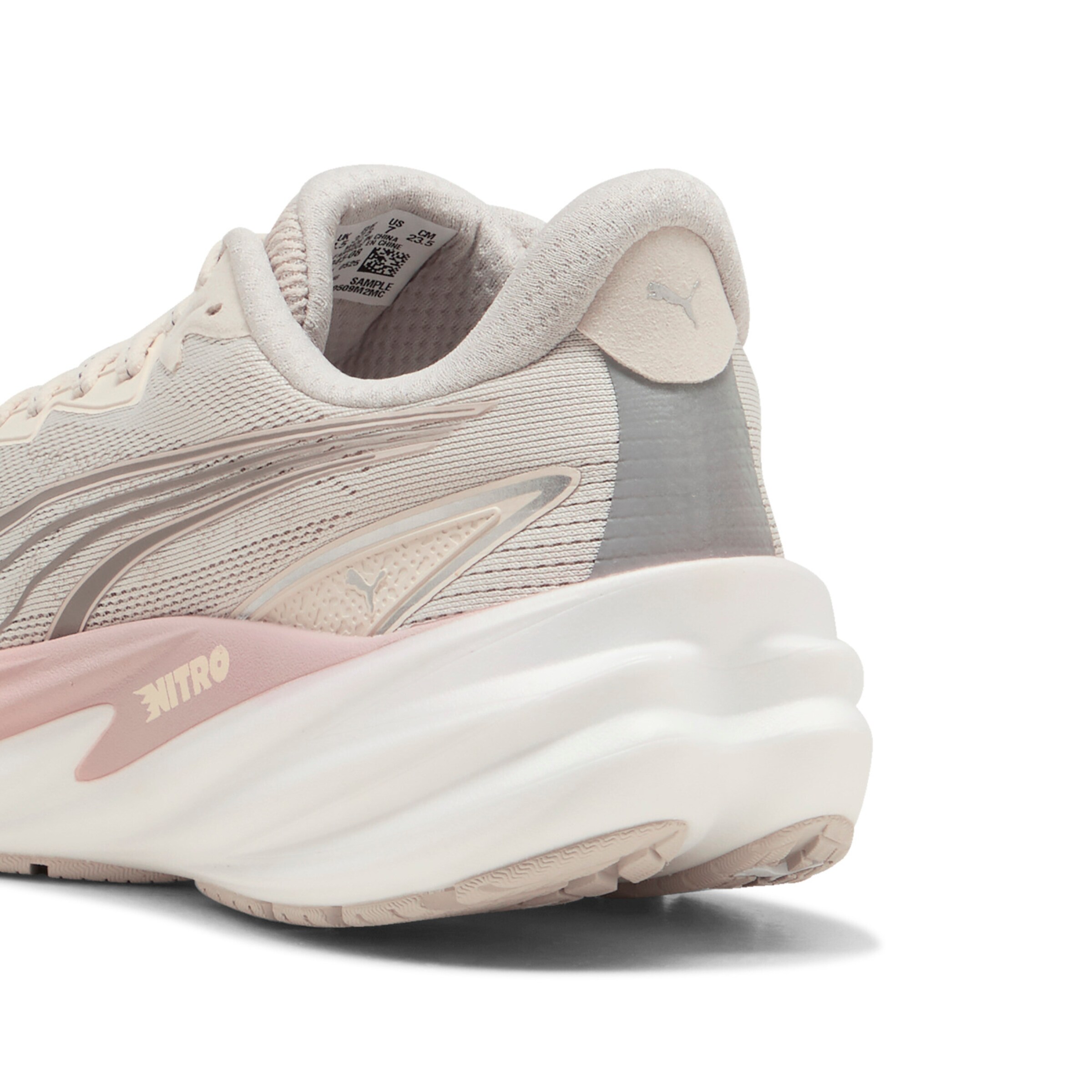 PUMA Laufschuh in Grau