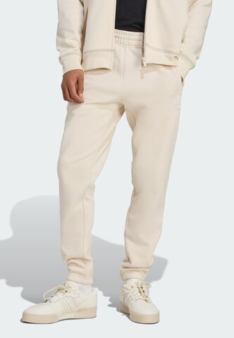 Tapered Pantaloni 'Trefoil Essentials' di ADIDAS ORIGINALS in bianco